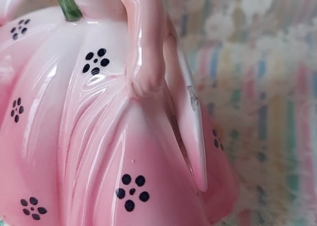 輸出用💐女の子の陶器、置物