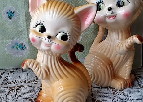 クロワッサンみたいな手招き猫 小