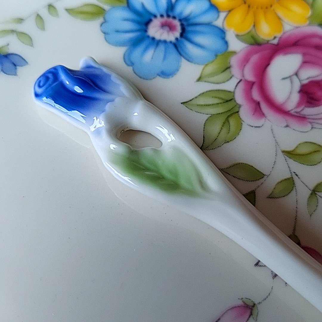 薔薇のミルク硝子スプーン | あんちーくKIDAN STORE
