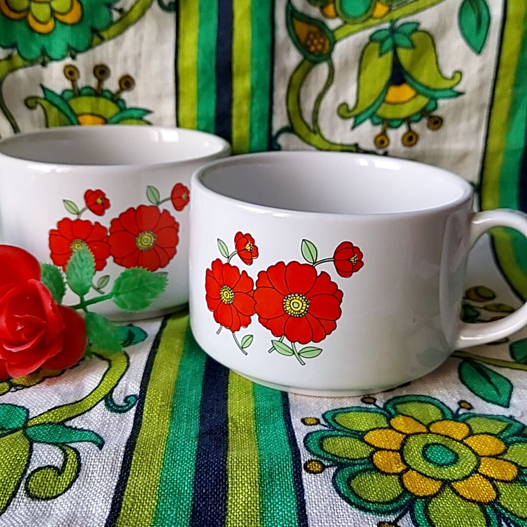 【希少】旧ソ連 ロモノーソフ 雄鶏と花柄 金彩 マグカップ プレート 希少】旧ソ連 ロモノーソフ 雄鶏と花柄 金彩 マグカップ