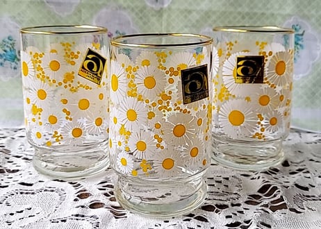 アデリア✩.*˚Daisy柄グラス…小