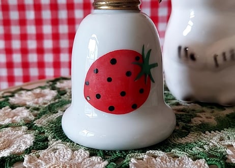 内藤ルネ・いちごのオイルランプ🍓✨