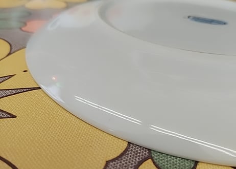 お花ポップな陶器のプレート