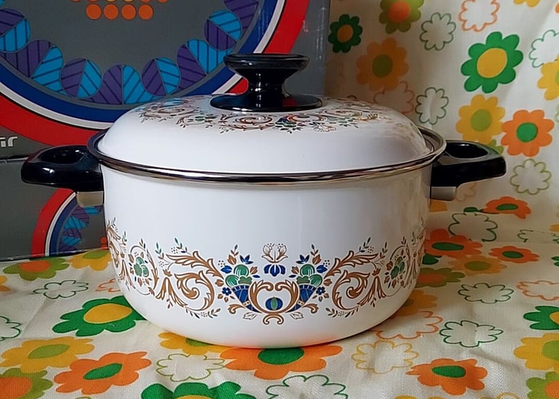 ノリタケ NORITAKE ホーロー 両手鍋 18cm ケトル　セット ノリタケ NORITAKE ホーロー 両手鍋 18cm ケトル セット