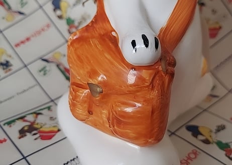 スヌーピーみたいなわんちゃんの貯金箱