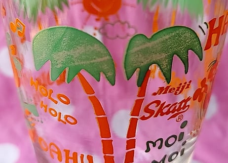水森亜土×明治スカットワイングラス