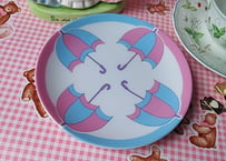 アンブレラの陶器のプレート