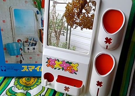 レトロポップ✩.*˚洗面ミラー