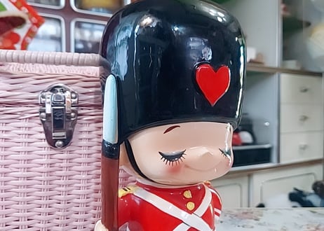 内藤ルネ・兵隊の陶器 置物