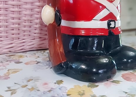 内藤ルネ・兵隊の陶器 置物