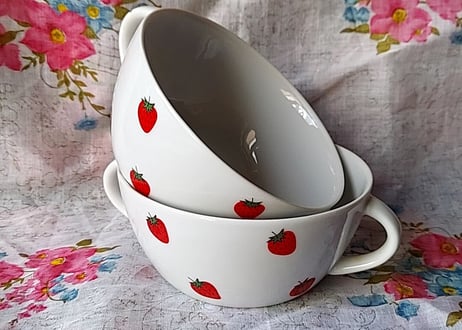 苺の両手持ちカップ🍓