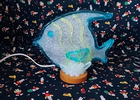 飴細工みたいなくねくね樹脂🐟魚のライト
