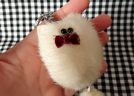ふわふわ猫のキーホルダー
