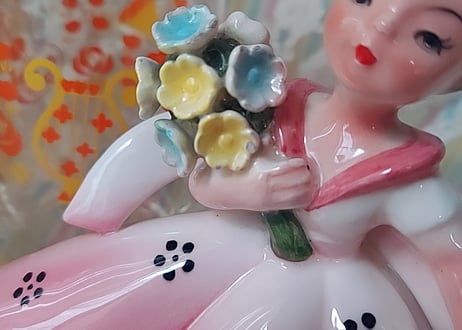 輸出用💐女の子の陶器、置物