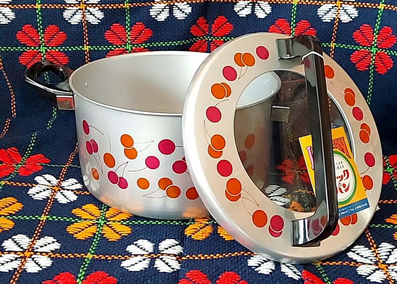 さくらんぼ柄🍒アルミの両手鍋 | あんちーくKIDAN STORE