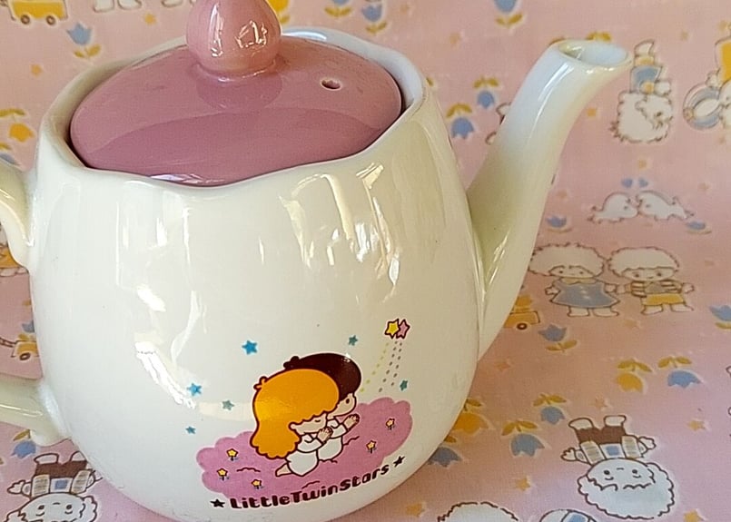 キキララ♥バスタブ形♥小物入れ♥陶器♥2018 1976´s✨当時物・キキララのティーポット | あんちーくKIDAN STORE