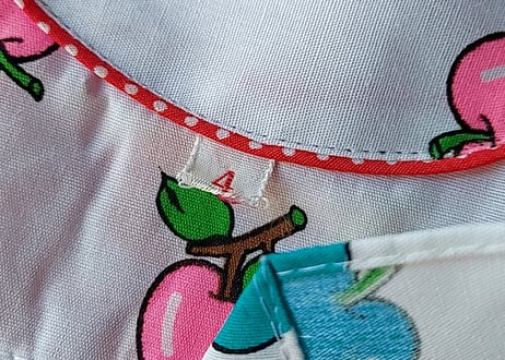 女児用🍎りんごのエプロン