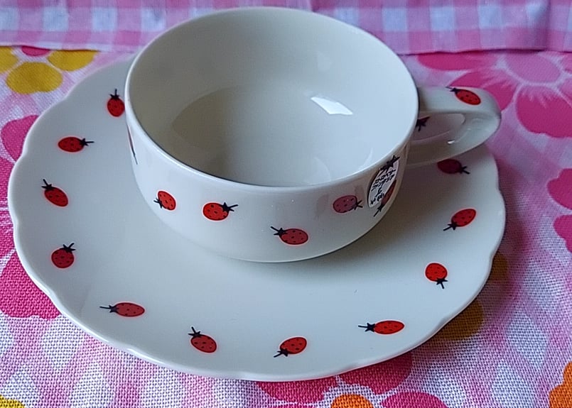 Sanrio・ストロベリーファンタジア🍓ティーセット | あんちーくKIDAN STORE