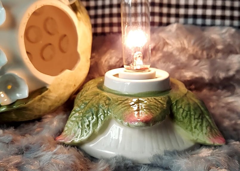 アジア・陶器・龍のランプ アジア・陶器・龍のランプ