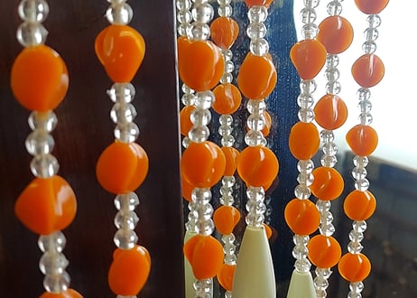 オレンジと白•ロングアーチ暖簾🧡
