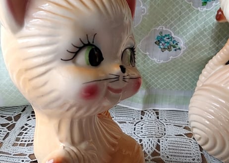 クロワッサンみたいな手招き猫 小