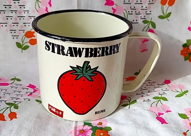 内藤ルネ🍓いちごのホーローカップ | あんちーくKIDAN STORE