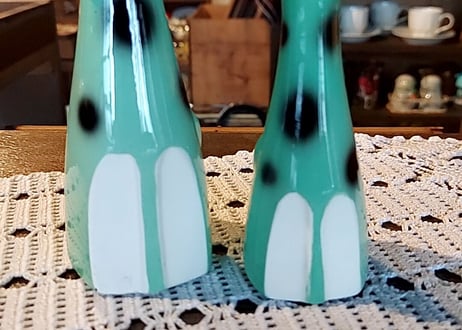 エメラルドグリーンと水玉✩.*˚ペアわんちゃん