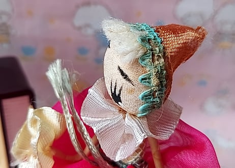 小さなポーズDOLL