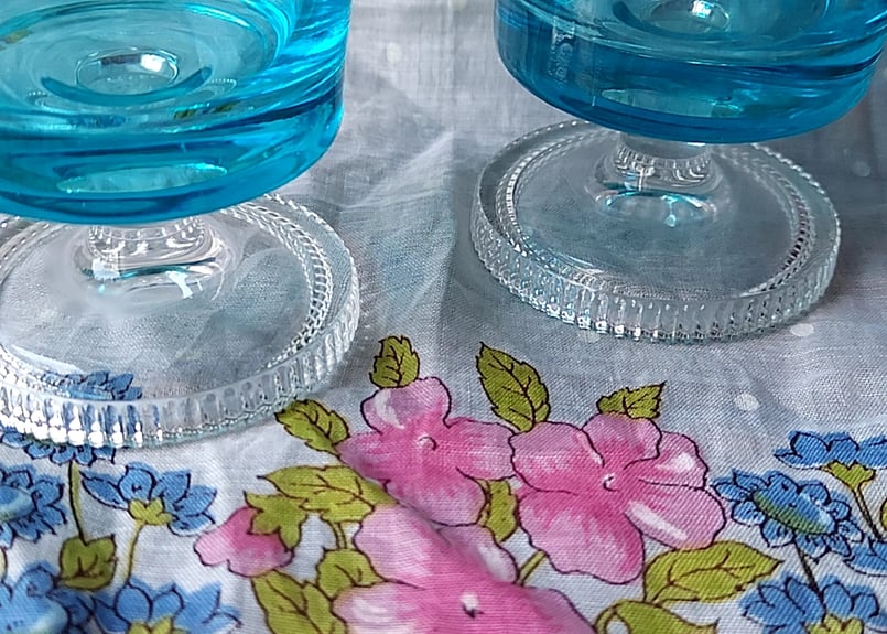 アデリア・ブルー脚付きグラス | あんちーくKIDAN STORE