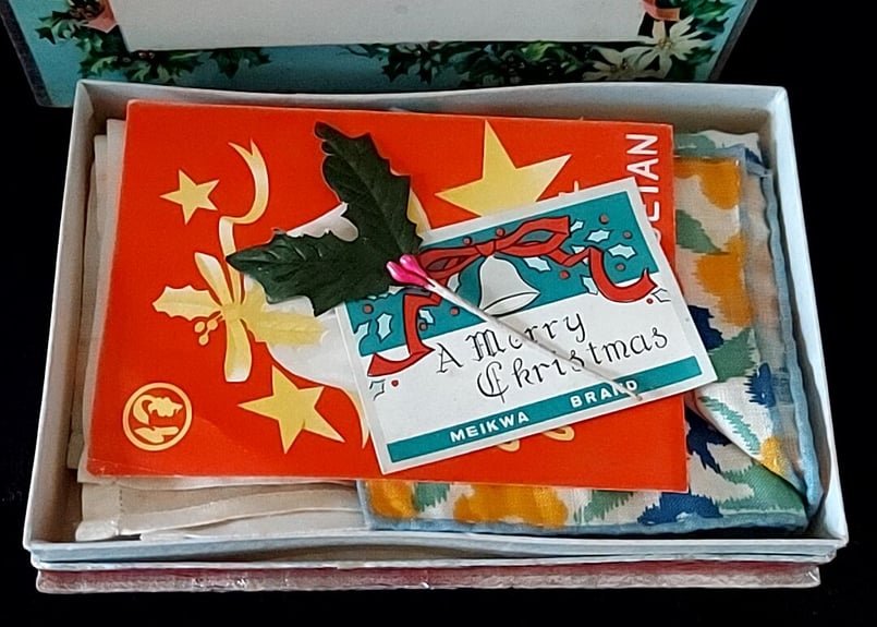 戦前!!伊勢丹☆クリスマスハンカチセット | あんちーくKIDAN STORE