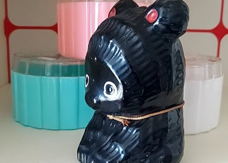 木彫り風陶器の熊🐻貯金箱