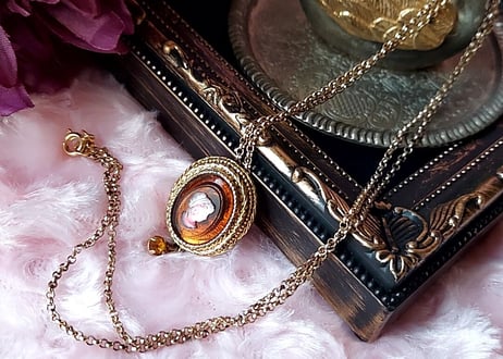 1970´s✩.*˚硝子のカメオVintageネックレス