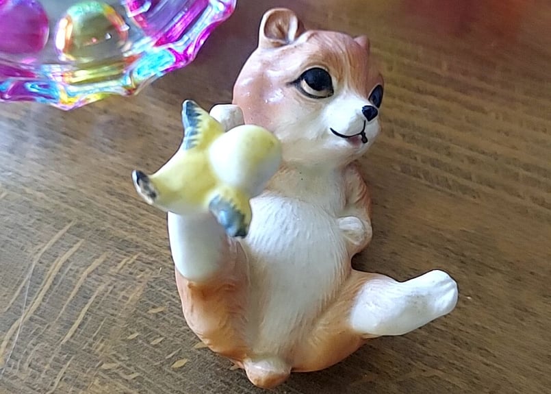 瀬戸ノベルティ・鳥とじゃれ合うくま🧸 | あんちーくKIDAN STORE