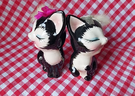 毛付きネコのペア陶器🐈‍⬛