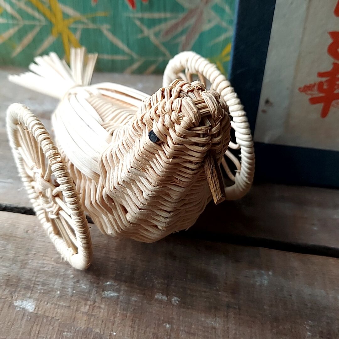 郷土玩具✩.*˚あけび細工はと車 大 | あんちーくKIDAN STORE