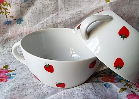 苺の両手持ちカップ🍓