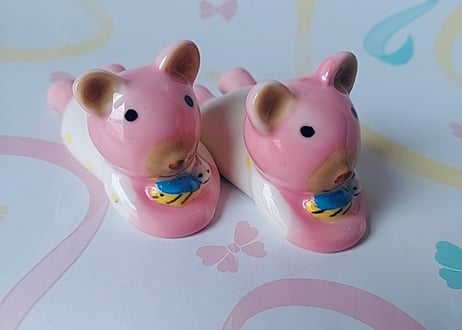 くまとみつばち🐝小さな陶器の置物