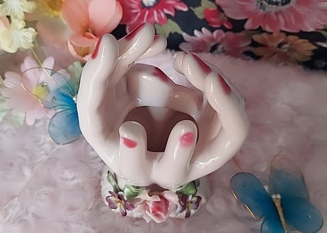 Lefton社🌹ハンドモチーフベース