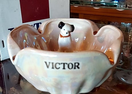 箱付き!!Victorチューリップ灰皿