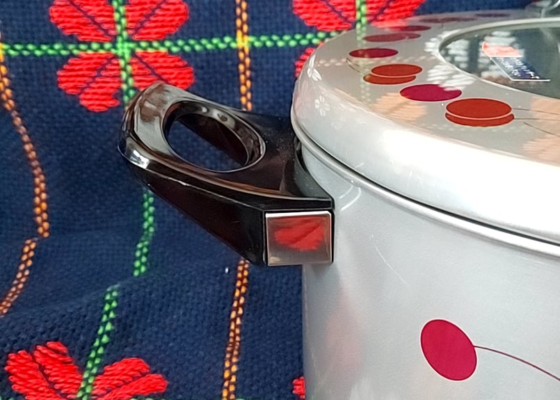 さくらんぼ柄🍒アルミの両手鍋 | あんちーくKIDAN STORE