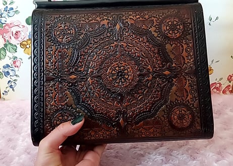 1970´s✨型押しレザーVintagebag