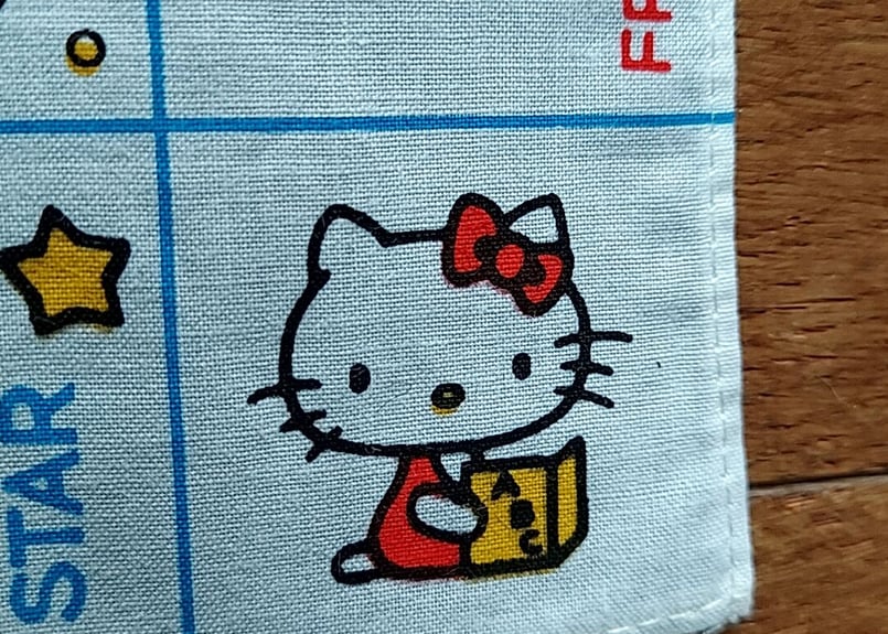 1976サンリオ・キティハンカチ カラフル | あんちーくKIDAN STORE
