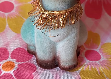 色変わり・首振りフロッキーのわんちゃん