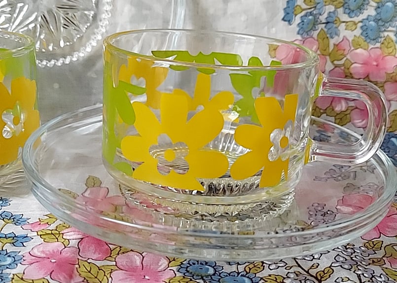 HOYA✨花柄ポップなティーセット | あんちーくKIDAN STORE