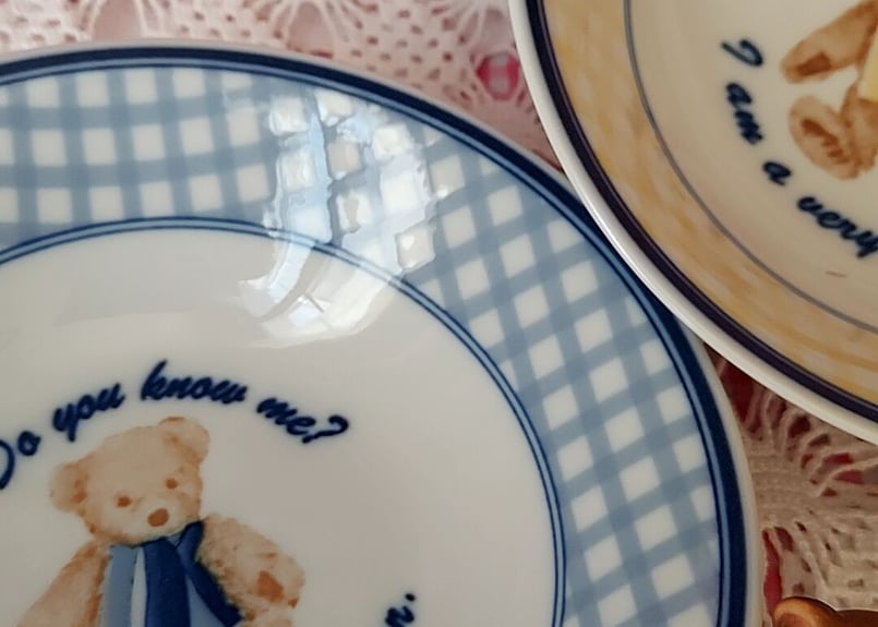 テディベアとギンガムチェック・深皿 ブルー | あんちーくKIDAN STORE