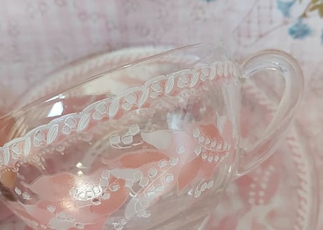 硝子のスプーン付き、鈴蘭のティーカップ  ピンク