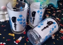 兵隊とハニカム柄•*🐝レトロコップ