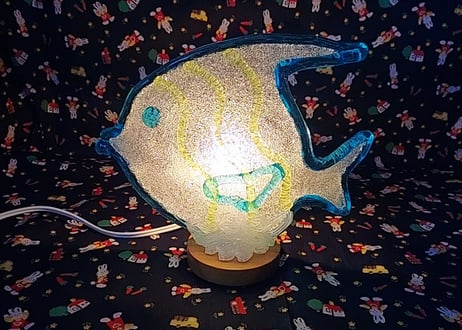 飴細工みたいなくねくね樹脂🐟魚のライト