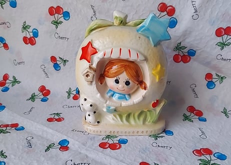 りんごのお家🍎女の子の陶器の貯金箱
