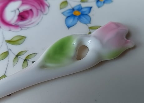 薔薇のミルク硝子フォーク